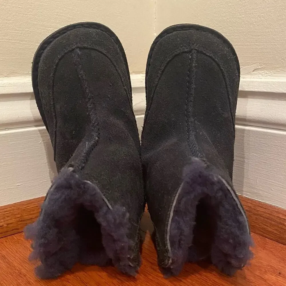 Baby UGGS sz L Navy Blue Baby Uggs size Large Dark Blue Uggs Baby Shoes